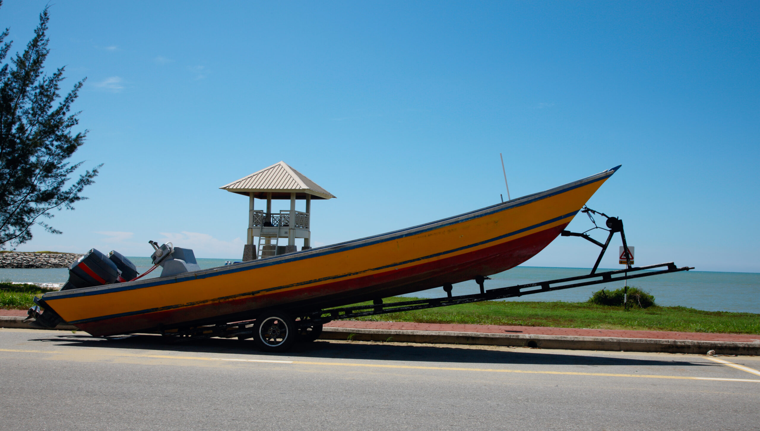 The Complete Buyer’s Guide: Choosing the Right Boat Transport Trailer